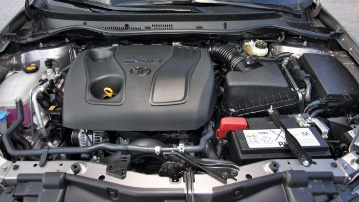 Οικονομικότερη επιλογή αυτή του ανανεωμένου Toyota Auris, που έχει μέση κατανάλωση μόνο 3,4 λτ./100 χλμ.