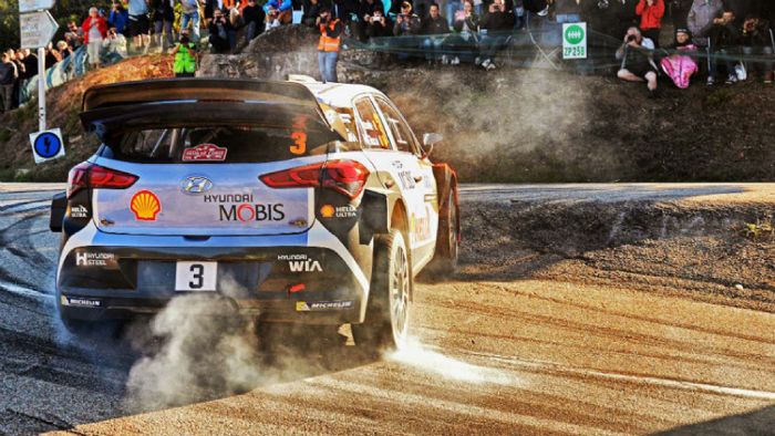 Ο 2ος Thierry Neuville τερμάτισε 23,6 δλ. μπροστά από τον Andreas Mikkelsen. Ο 2ος Thierry Neuville τερμάτισε 23,6 δλ. μπροστά από τον Andreas Mikkelsen.