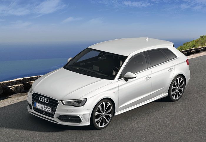 Το Audi A3 Sportback θα κυκλοφορήσει στην ελληνική αγορά στις αρχές του επόμενου έτους. Το Audi A3 Sportback θα κυκλοφορήσει στην ελληνική αγορά στις αρχές του επόμενου έτους.