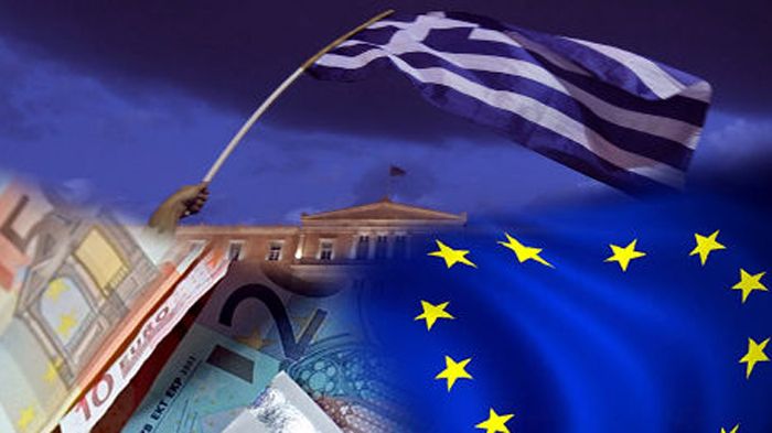Αν υπάρξει αναβάθμιση από Moodys, τότε η Ελλάδα θα προχωρήσει σε private placement 5ετούς τίτλου, με στόχο να αντλήσει 2 με 2,5 δισ. ευρώ με επιτόκιο 5,25% με 5,5%.