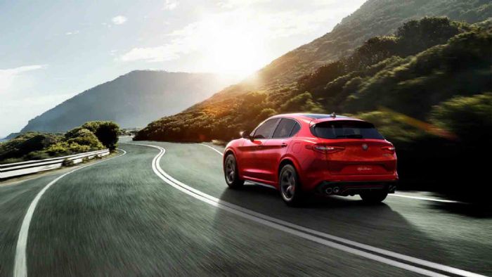 Η νέα Stelvio θα χτιστεί πάνω στην ολοκαίνουργια πλατφόρμα της Alfa Romeo Giulia, η οποία είναι πισωκίνητη και με χαρακτηριστικά για πιο σπορ συμπεριφορά Η νέα Stelvio θα χτιστεί πάνω στην ολοκαίνουργια πλατφόρμα της Alfa Romeo Giulia, η οποία είναι πισωκίνητη και με χαρακτηριστικά για πιο σπορ συμπεριφορά