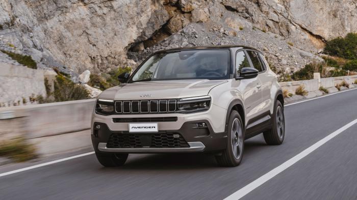 Jeep Avenger: Νέα βασική έκδοση και νέο e-Hybrid μοντέλο στην Ελλάδα  