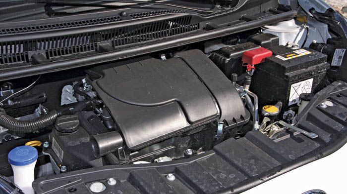 Χάρη στο ελαφρύ αμάξωμα και τον δυναμικό 3κύλινδρο 1.000άρη κινητήρα, το Aygo είναι σπιρτόζικο.
