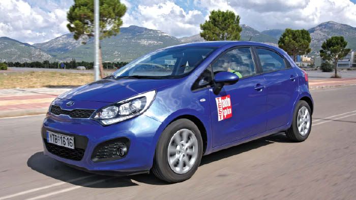 Το Kia Rio διαθέτει μία ολοκληρωμένη οδική συμπεριφορά και δίνει την αίσθηση μεγαλύτερου αυτοκινήτου δυο δρόμο.
