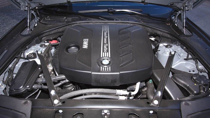 Ο 2λιτρος πετρελαιοκινητήρας των 183 ίππων της BMW 520d είναι οικονομικός σε κατανάλωση ακόμη και ύστερα από αρκετή πίεση.	