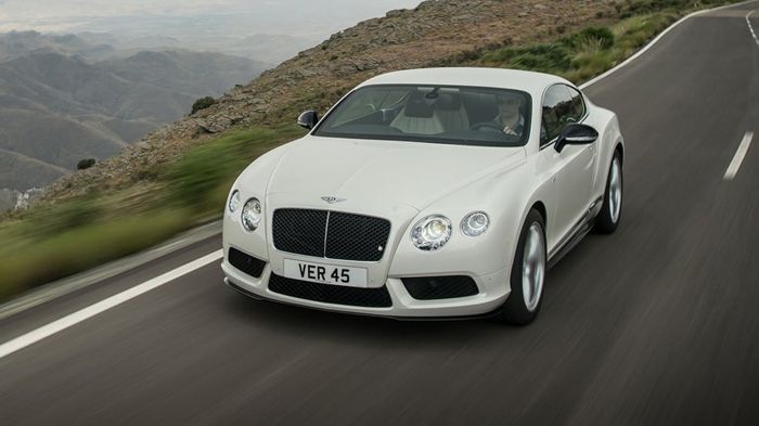 H Bentley Continental GT V8 S είναι 10 χλστ. χαμηλότερη της κανονικής έκδοσης, ενώ έχουν γίνει αναβαθμίσεις στις αναρτήσεις, τα φρένα και το σύστημα ευστάθειας.