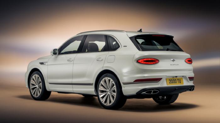 Η Bentley προσφέρει το Bentayga Odyssean Edition σε χρώμα Pale Brodgar, αλλά και σε έξι ακόμα διαφορετικές αποχρώσεις. Η Bentley προσφέρει το Bentayga Odyssean Edition σε χρώμα Pale Brodgar, αλλά και σε έξι ακόμα διαφορετικές αποχρώσεις.