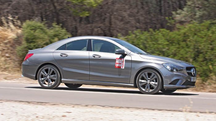 Η Mercedes CLA 180 CDI πατάει γερά στο οδόστρωμα και δεν δυσανασχετεί όταν ανεβάσεις οδηγικούς ρυθμούς. Το χαμηλοπρόφιλα ελαστικά ενισχύουν κάποιες από τις ανωμαλίες του δρόμου. 