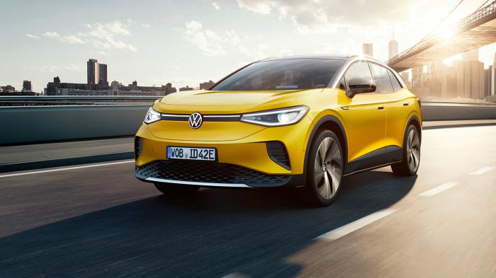 Το ID.4 είναι το πρώτο αμιγώς ηλεκτρικό SUV της Volkswagen και είναι άμεσα διαθέσιμο για παραγγελία στη χώρα μας. Ο ηλεκτροκινητήρας του αποδίδει ισχύ 204 PS και η μπαταρία χωρητικότητας 77kWh υπόσχετ Το ID.4 είναι το πρώτο αμιγώς ηλεκτρικό SUV της Volkswagen και είναι άμεσα διαθέσιμο για παραγγελία στη χώρα μας. Ο ηλεκτροκινητήρας του αποδίδει ισχύ 204 PS και η μπαταρία χωρητικότητας 77kWh υπόσχετ
