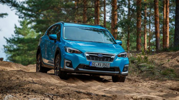 Made in Japan κόμπακτ SUV με boxer κινητήρες στα 1,6 και 2,0 λίτρα, στάνταρ αυτόματο κιβώτιο και «βαρβάτη» τετρακίνηση για δυναμικές και αξιόπιστες αποδράσεις. Η 2λιτρη έκδοση συνδυάζεται με ηλεκτροκι Made in Japan κόμπακτ SUV με boxer κινητήρες στα 1,6 και 2,0 λίτρα, στάνταρ αυτόματο κιβώτιο και «βαρβάτη» τετρακίνηση για δυναμικές και αξιόπιστες αποδράσεις. Η 2λιτρη έκδοση συνδυάζεται με ηλεκτροκι