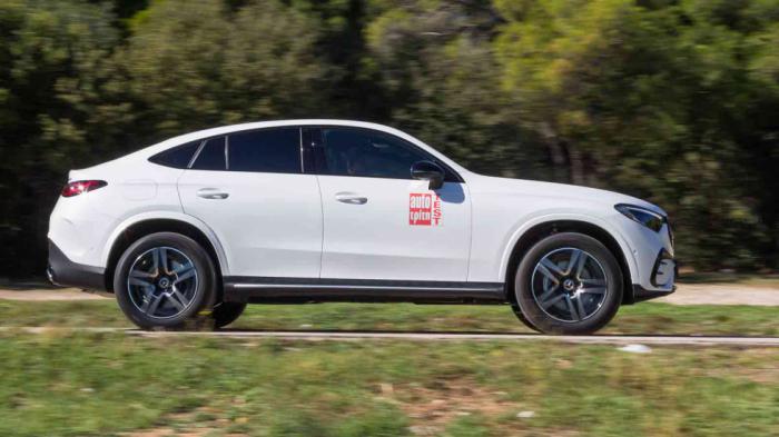 Η GLC Coupe 400e 4MATIC έχει μπαταρία που χαρίζει ηλεκτρική αυτονομία κοντά στα 120 χλμ., νούμερο-ρεκόρ για plug-in μοντέλο και επιπλέον φορτίζει μέσα σε μισή ώρα από ταχυφορτιστή.