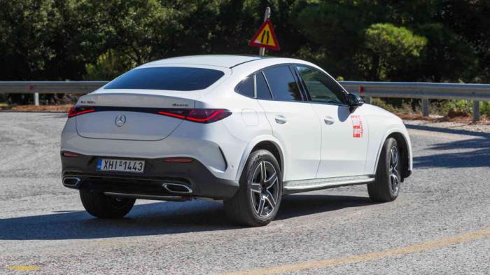 Η Mercedes GLC Coupe 400 e 4MATIC έχει τον τρόπο να σε ανταμείψει με όποιον τρόπο και να επιλέξεις να την οδηγήσεις, είτε χαλαρά, είτε πιο δυναμικά. Ο άσσος στο μανίκι είναι πάντα η ηλεκτρική αυτονομία!