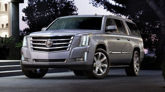 Το νέο Cadillac Escalade με τη χαρακτηριστική γρίλια της μάρκας στο εμπρόσθιο μέρος και τα ανασχεδιασμένα φωτιστικά σώματα που διαθέτουν φώτα ημέρας LED, θα λανσαριστεί το 2014.