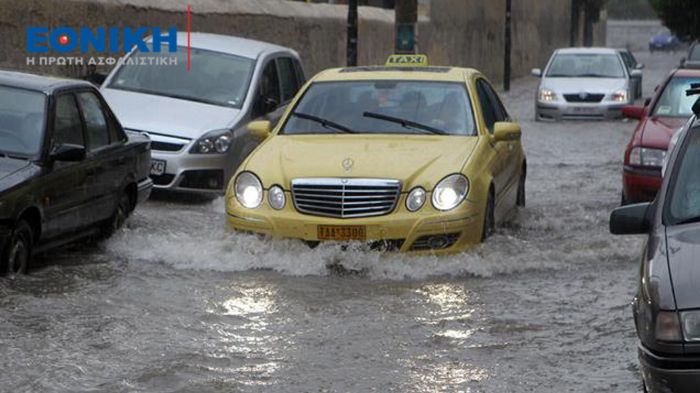 Η Εθνική Ασφαλιστική μέχρι στιγμής προσμετρά 69 αναγγελίες ζημιών για τις πλημμύρες της Αττικής τον περασμένο μήνα, με εκτιμώμενο κόστος αποζημιώσεων άνω των 500.000 ευρώ.