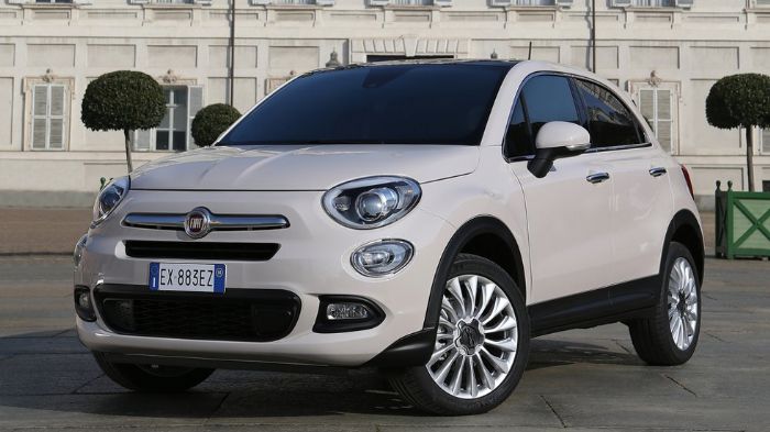 Στην έκδοση Pop το Fiat 500X με κινητήρα βενζίνης 1,6 λτ. 110 ίππων η τιμή ξεκινά από τα 17.070 ευρώ μετά το όφελος της απόσυρσης.