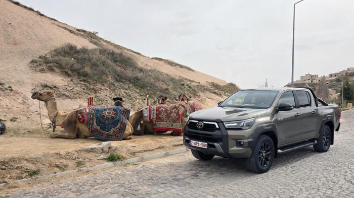 Με το Toyota Hilux Hybrid στην Καππαδοκία.
