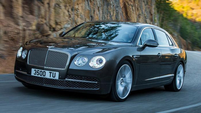 Η ανανεωμένη Bentley Continental Flying Spur έχει δανειστεί τα «καλά» των GT και GTC.