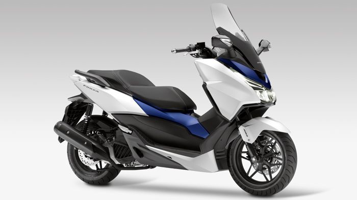 Όμορφο το νέο Honda Forza 125, με ολοκαίνουργιο design, που δανείζεται κάποια στιλιστικά στοιχεία από το φουτουριστικό Vultus.