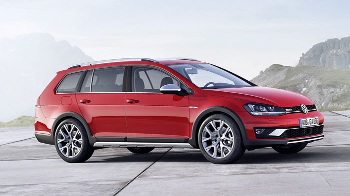 Το Alltrack στηρίζεται στην έκδοση Variant (station wagon) του Golf και σε σχέση με αυτό, διαθέτει αυξημένη απόσταση από το έδαφος κατά 20 χλστ.