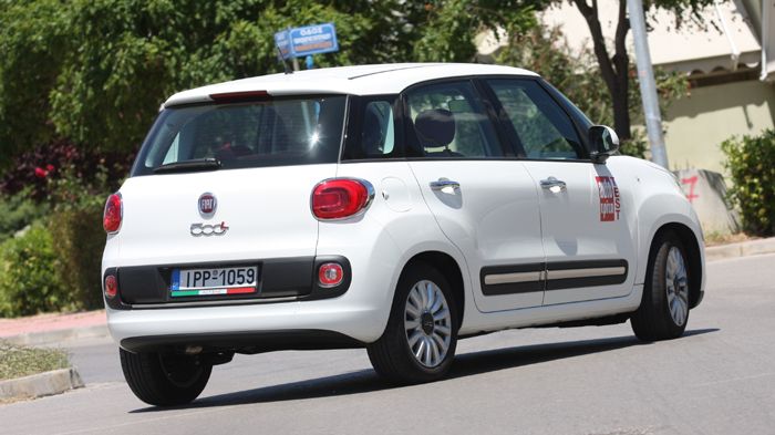 Tο Fiat 500L έχει ελάχιστα καλύτερη ποιότητα κύλισης από το Ford B-MAX, είναι λιγότερο σφιχτό, αλλά γέρνει περισσότερο.