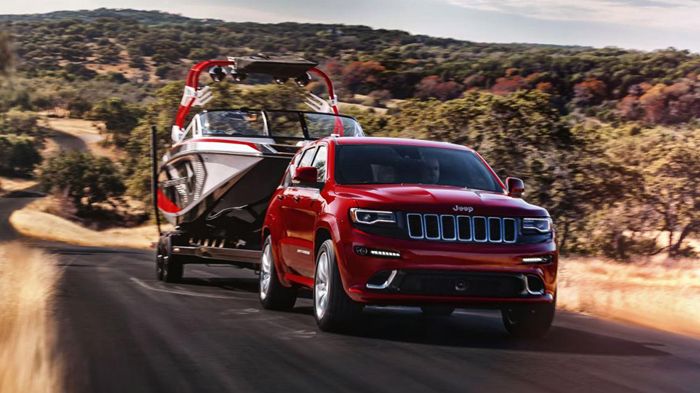 H πιο ισχυρή έκδοση Jeep Grand Cherokee SRT διαθέτει έναν 6,4 λτ. HEMI V8 κινητήρα με απόδοση 480 ίππους.