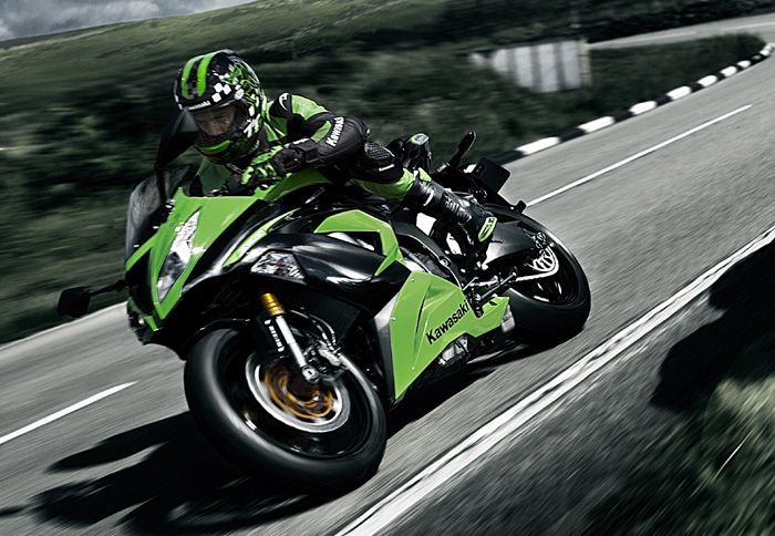 Με μεγαλύτερο κινητήρα και φιλικότερο χαρακτήρα στην καθημερινή χρήση παρουσιάζεται το νέο Kawasaki ZX-6R.