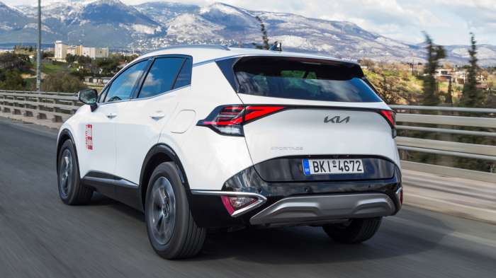 Το Kia Sportage έχει συνολικό κόστος leasing 4ετίας 33.773 ευρώ, ποσό δηλαδή που αντιστοιχεί στο 67% της τιμής λιανικής (από 49.990 ευρώ), 16.000 ευρώ λιγότερο απΆ ότι να το αγοράσεις Το Kia Sportage έχει συνολικό κόστος leasing 4ετίας 33.773 ευρώ, ποσό δηλαδή που αντιστοιχεί στο 67% της τιμής λιανικής (από 49.990 ευρώ), 16.000 ευρώ λιγότερο απΆ ότι να το αγοράσεις