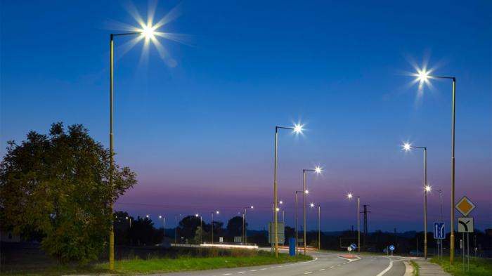 LED φώτα σε 958 «σκοτεινά» χιλιόμετρα σε δρόμους της Ελλάδας 