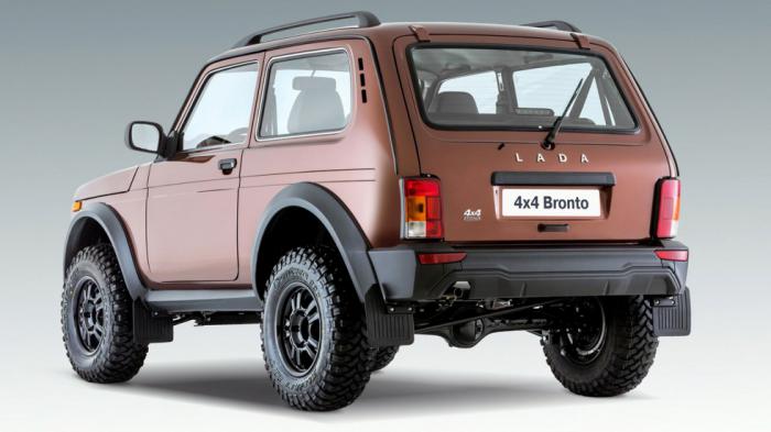 Το Lada Niva Bronto είναι η -ακόμα πιο- off road έκδοση του σκληρού SUV της ρωσικής εταιρείας.