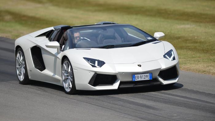 Η Lamborghini Aventador δεν θα μπορούσε να λείπει από το Goodwood.
