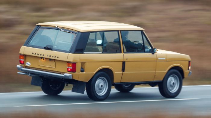 Οι τιμές για ένα ολοκληρωμένο Range Rover Reborn από την Land Rover Classic ξεκινούν από τις 135.000 λίρες (156.379 ευρώ).