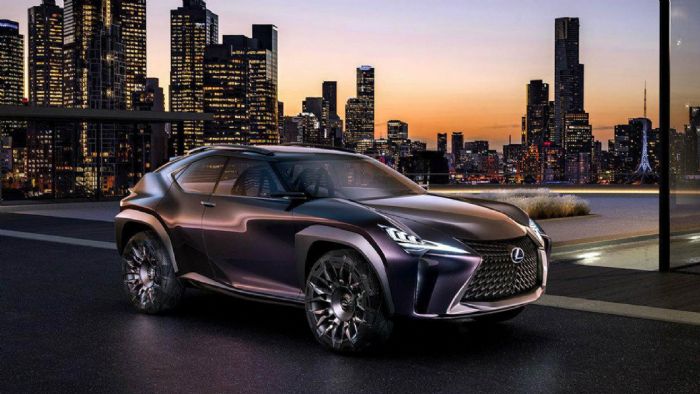 Το νέο πρωτότυπο SUV της premium φίρμας εμφανίζει αρκετά αιχμηρό σχεδιασμό και διαθέτει επιβλητικές ζάντες αλουμινίου. Το νέο πρωτότυπο SUV της premium φίρμας εμφανίζει αρκετά αιχμηρό σχεδιασμό και διαθέτει επιβλητικές ζάντες αλουμινίου.