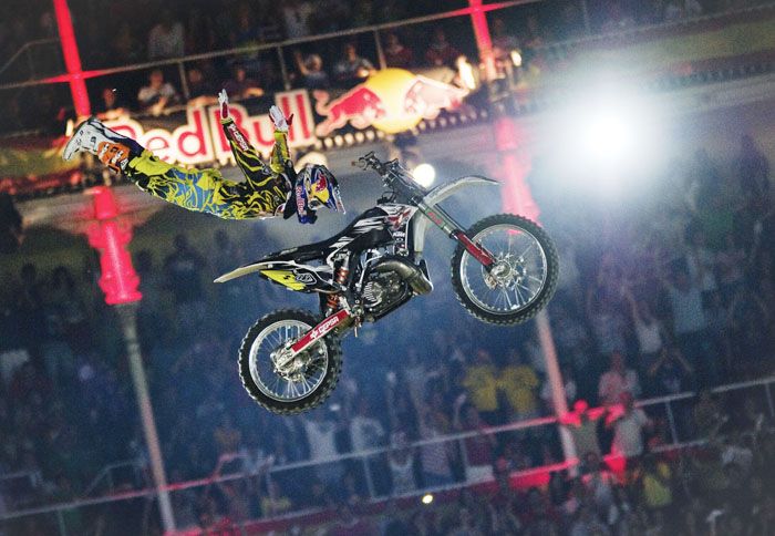 Το Red Bull X-Fighters ξεκινά τη φετινή παγκόσμια περιοδεία του στις 13 Απριλίου από το Ντουμπάι.
