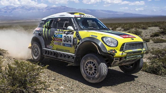 O Joan Nani Roma με το κίτρινο MINI ALL4 Racing είναι ο νικητής του φετινού Dakar.
