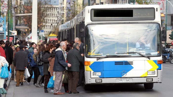 Ακόμη και αποζημίωση των επιβατών στα μέσα μαζικής μεταφοράς θα προβλέπει η αναθεωρημένα «Χάρτα Δικαιωμάτων των Επιβατών» που προωθείται.