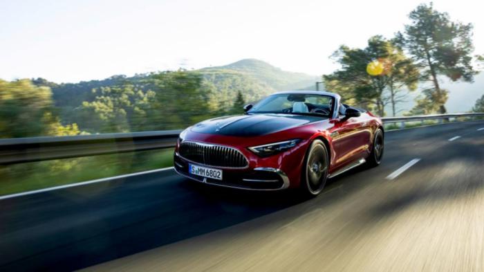 Διχρωμία μαύρου με κόκκινο και λευκό για τη Maybach SL