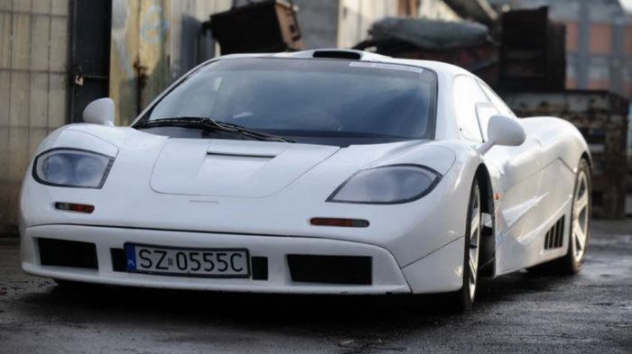 Ένας Πολωνός fan της McLaren και της F1 κάθισε και κατασκεύασε μια ρεπλίκα του εν λόγω supercar, χρησιμοποιώντας τα ίδια υλικά που έχει τοποθετήσει και η McLaren στο μοντέλο της.