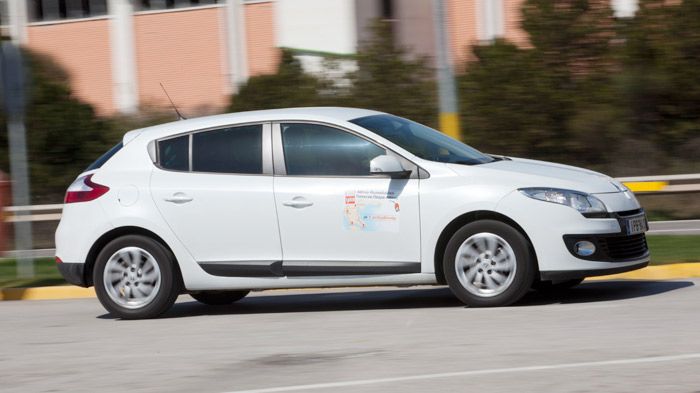 To Renault Megane 1,5 dCi προσφέρει αυτονομία 1.498 χιλιομέτρων. 