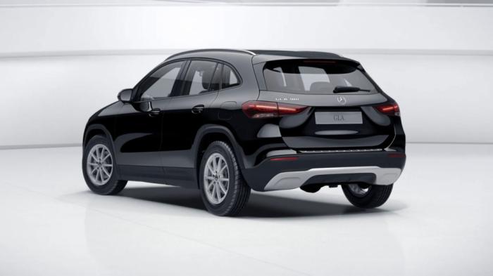Το best seller premium SUV της Ελλάδας, η Mercedes GLA, έρχεται με τιμή κάτω από το ψυχολογικό φράγμα των 35.000 ευρώ. Το best seller premium SUV της Ελλάδας, η Mercedes GLA, έρχεται με τιμή κάτω από το ψυχολογικό φράγμα των 35.000 ευρώ.