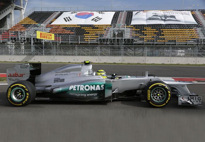 Η Mercedes ετοιμάζει την επόμενη γενιά του W03, ενώ ο Ross Brawn ελπίζει ότι η εικόνα της στους επόμενους αγώνες θα είναι καλύτερη.