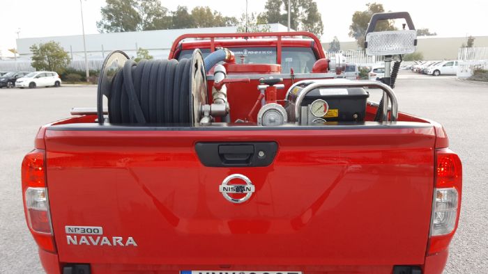 Το Navara τηρεί τις προδιαγραφές που προβλέπονται για πυροσβεστικά οχήματα τέτοιου τύπου.