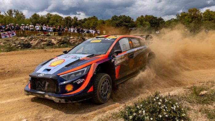 WRC Ιταλίας: Ο Neuville νίκησε και μπήκε στο παιχνίδι του τίτλου  