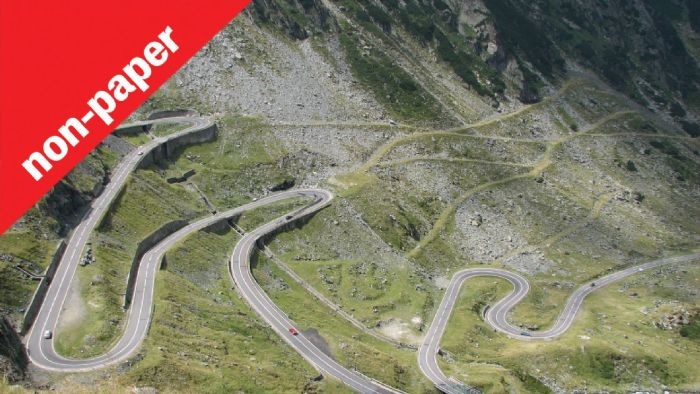 Στροφιλίκι ή ευθεία; Στήσιμο ή άλογα; Στροφιλίκι ή ευθεία; Στήσιμο ή άλογα;