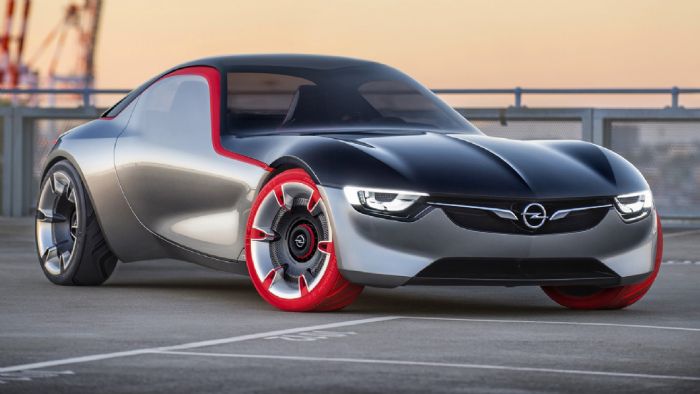 Αυτό είναι το πρωτότυπο Opel GT το οποίο κάτω από το καπό του έχει 1000άρι μοτέρ 145 ίππων.