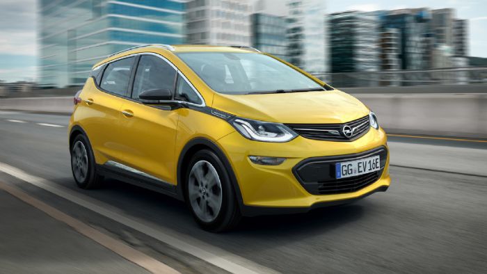 Το νέο ηλεκτροκίνητο Opel Ampera-e, σύμφωνα με το Νέο Ευρωπαϊκό Κύκλο Οδήγησης (NEDC), μπορεί να ξεπεράσει τον περιορισμό των 400 χλμ. πριν χρειαστεί επαναφόρτιση. 
