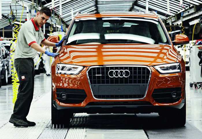Το νέο Audi Q3 στη γραμμή παραγωγής
