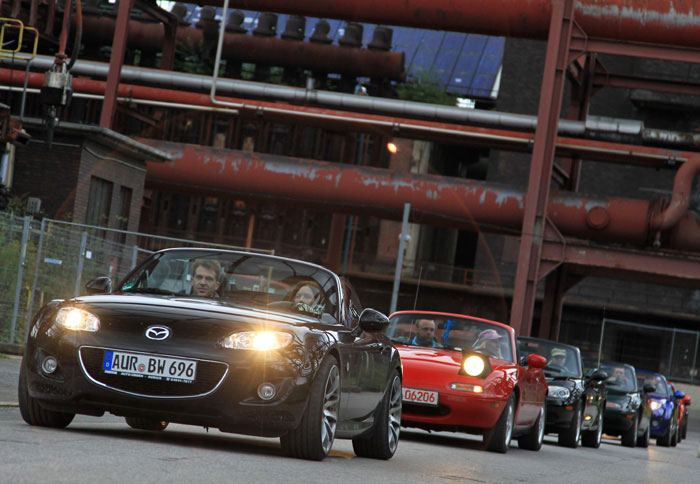 Ρεκόρ Guinness για το ανοικτό Mazda MX-5!