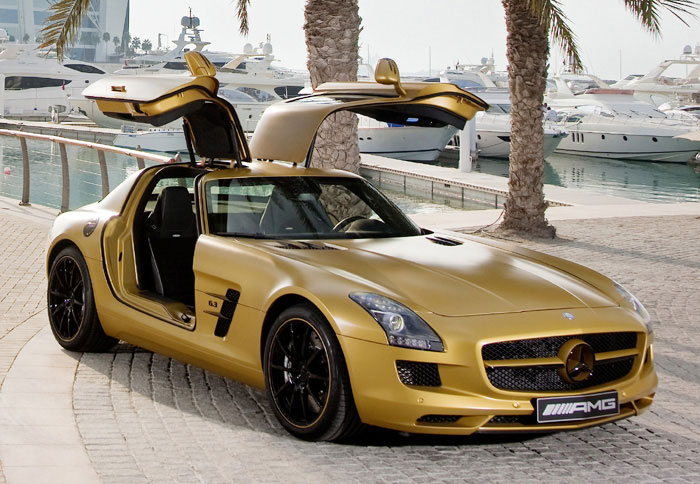 Στη φωτογραφία η SLS AMG, της οποίας τη μικρή «αδελφή» θα δουμε το 2014 