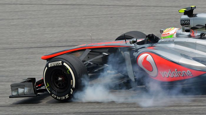 O Sergio Perez τερμάτισε στην 9η θέση στον αγώνα της Μαλαισία, συλλέγοντας τους πρώτους βαθμούς της χρονιάς.