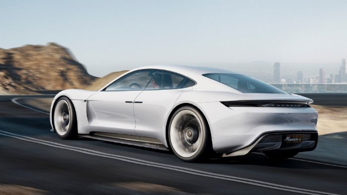 Το πιο σημαντικό, όμως, είναι πως η ηλεκτρική Porsche θα έχει την αυτονομία των 500 χλμ. του πρωτότυπου. 